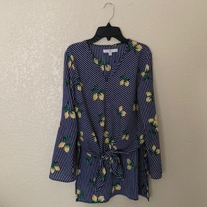 Dark blue blouse with white stripes and lemons